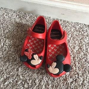 Mini Melissa Kissing Mickeys